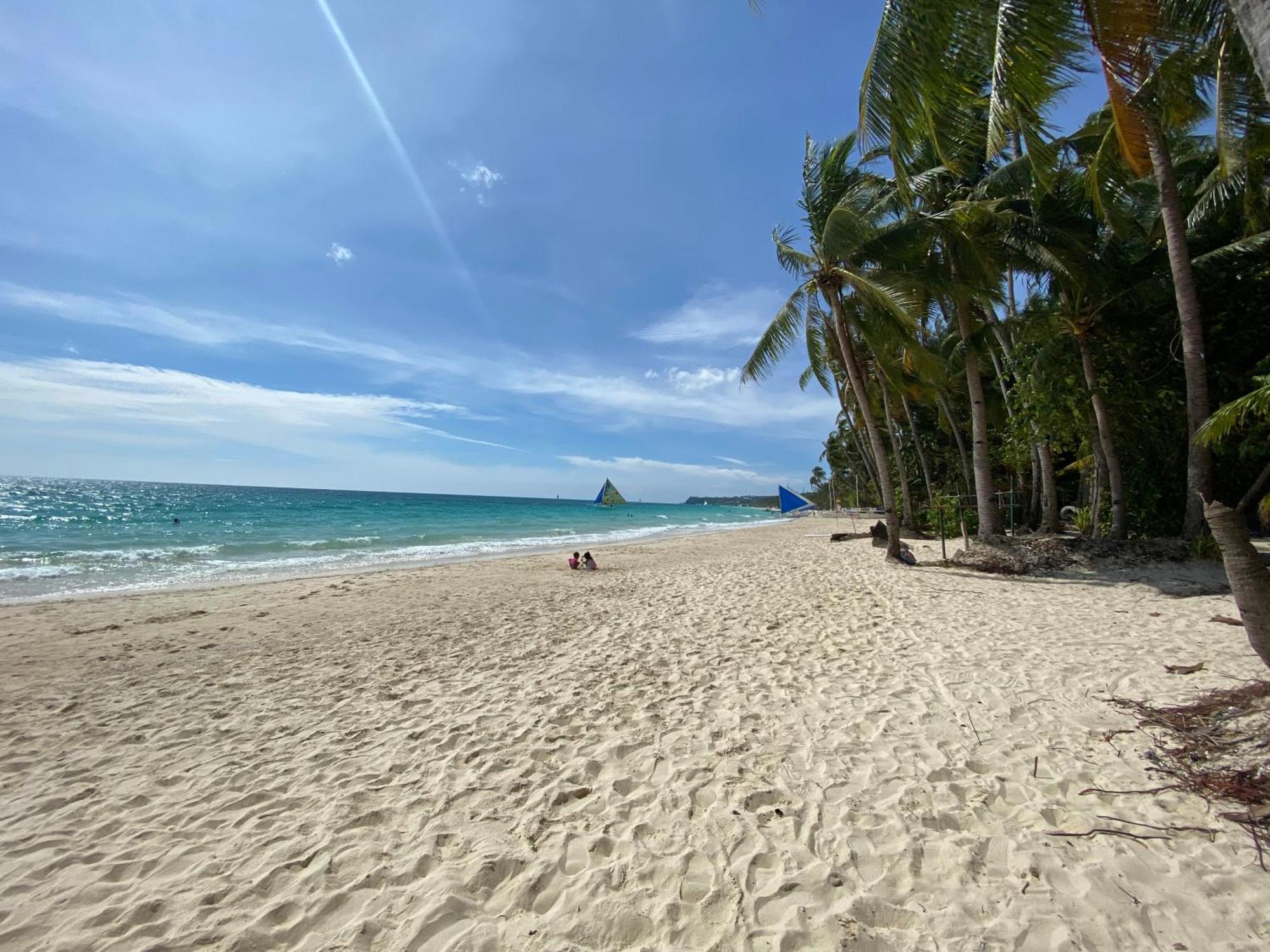 Boracay Front Station 3 Unit A17